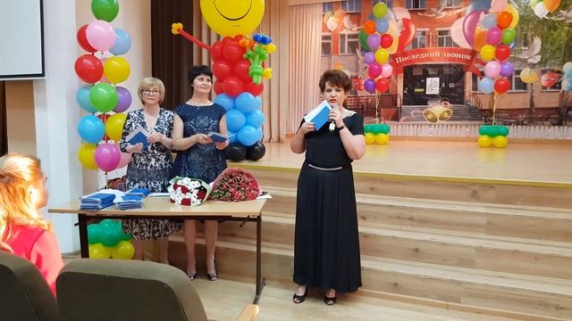 Вручение аттестатов / Выпуск 2018 / Школа № 146 г. Казани смотреть онлайн
