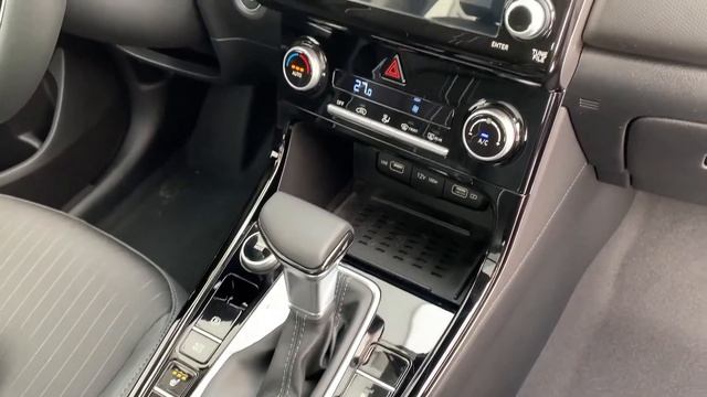 Видеопрезентация автомобиля CRETA КРАСНЫЙ смотреть онлайн