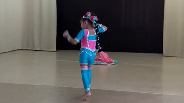 Маленькая мисс Набережные Челны Рианна смотреть онлайн