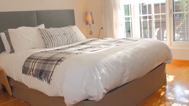 Villa à vendre en Espagne à Estepona, vue sur mer et près du Port/Agence immobilière Costa del Sol смотреть онлайн