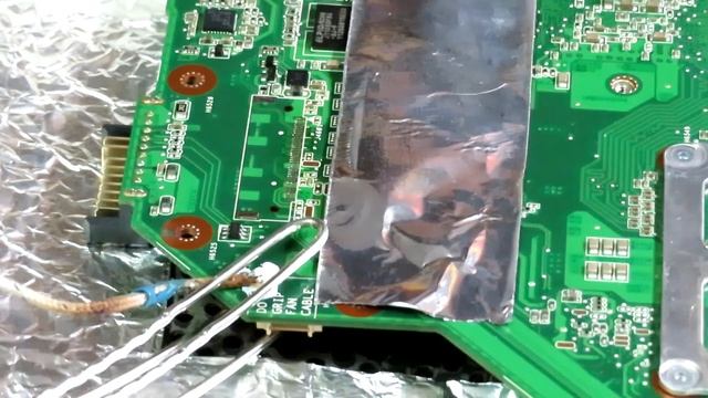 Замена LVDS разъема на материнской плате смотреть онлайн