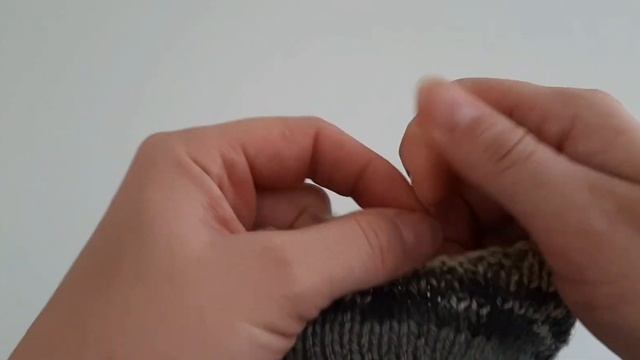 Как связать безрукавочку детскую на возраст 9-12 месяцев. смотреть онлайн