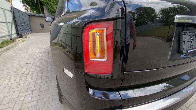 Rolls-Royce Cullinan 2021 | 4K Walkthrough. Обзор Роллс Ройс Куллинан. Детали экстерьера и интерьер смотреть онлайн