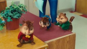 Элвин и бурундуки 2