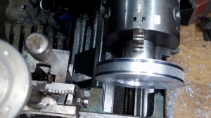 Токарный станок ТВ 4 точу шкив большого диаметра