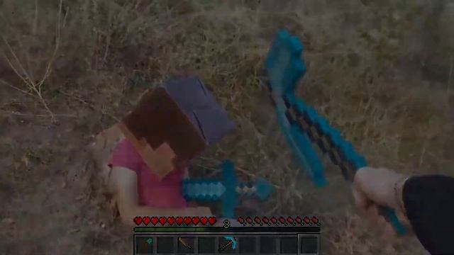 CRAFTING DIAMOND GUN In Minecraft With Mods | RTX POV Animation смотреть онлайн