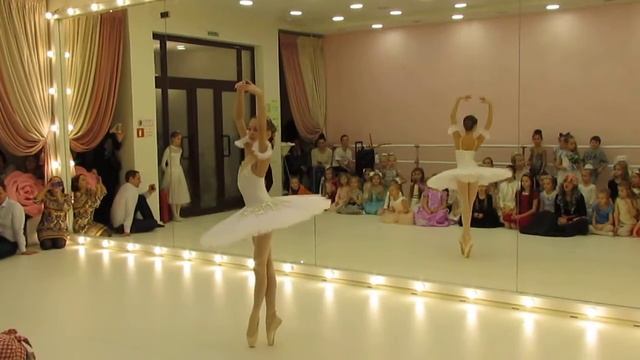 Вариация из балета "Эсмеральда", исполняет Валерия Агеева смотреть онлайн