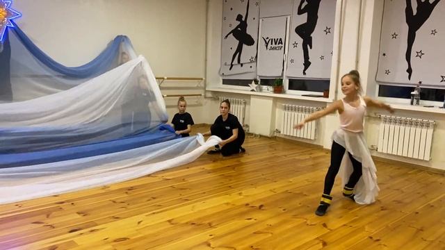 как снимали клип/почему Злата одна? /Злата Щербакова/Город Золотой смотреть онлайн