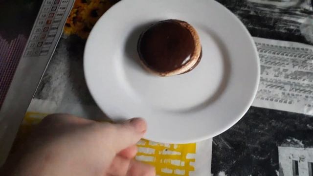 Рецепт от Анни Крюгер . Готовим чокопай в микроволновке смотреть онлайн
