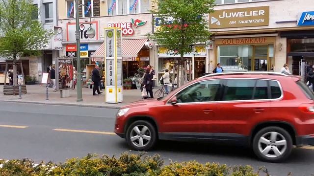 Berlin Wittenbergplatz - Tauentzienstrasse - KaDeWe (Kaufhaus des Westens) смотреть онлайн