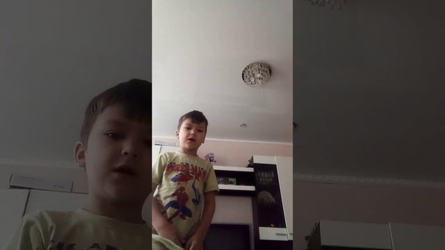 Выбирайте какой я YouTube канал буду смотреть@Amir4ikEdits @HolyBaam @mikhazen @OlyaKeks