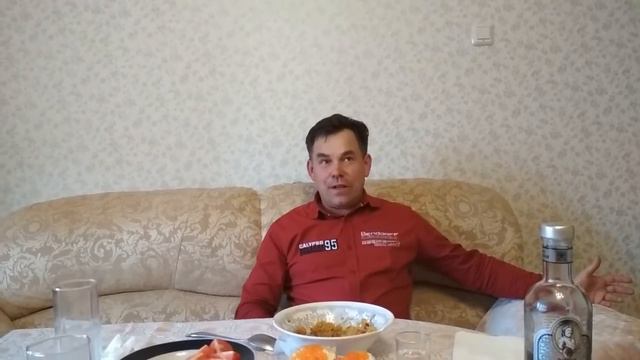 На диване Сергей из Португалии, беседует Горбовский. смотреть онлайн