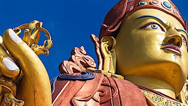 Guru Rinpoche Mantra. Most powerfull Mantra.... смотреть онлайн