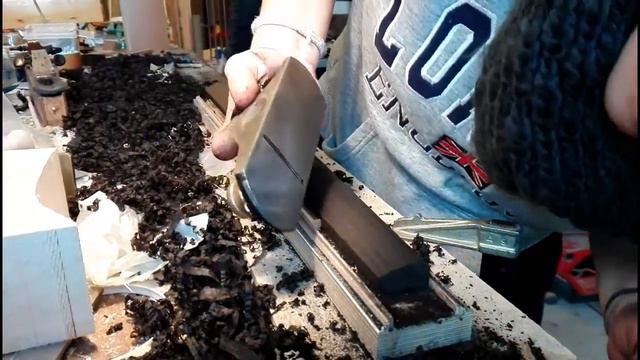 LA CREACIÓ D'UN DESIG: La Construcció D'un Violoncel Elèctric