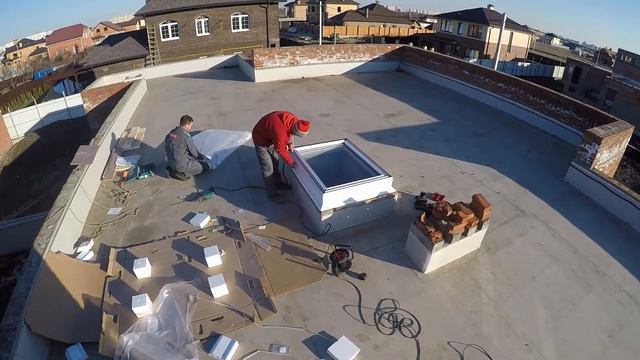 Монтаж зенитного фонаря VELUX смотреть онлайн