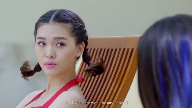 灰姑娘為了打敗妖女，要參加特訓營增強自己的實力，殊不知這一切都是老爸設的局！ смотреть онлайн