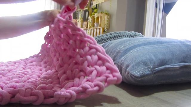 Crochet a pillow with cotton cord yarn.VS arm knitting.IQ cord смотреть онлайн