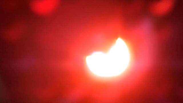 Солнечное затмение 25 октября 2022 года в Москве, Россия. [RU] смотреть онлайн