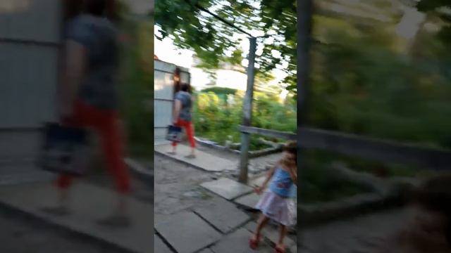 Выбери правильный стул чтоб выжыть🔥 смотреть онлайн