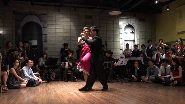 Sebastian Achaval & Roxana Suarez At 2016 Korea Tango Festival