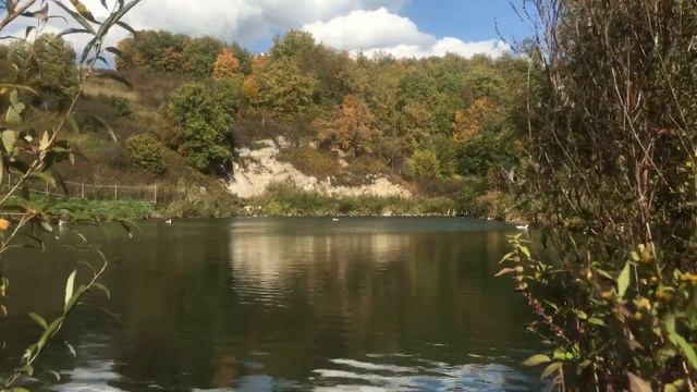 Чистое озеро.