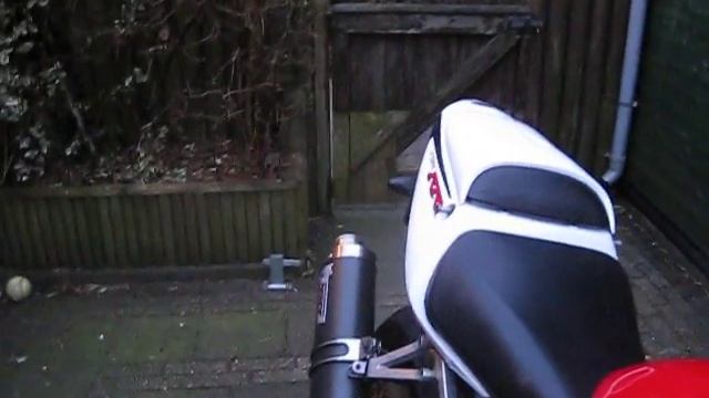 Honda CBR 929 RR смотреть онлайн