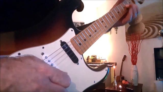 Fender Fat Strat Sunburst Lead ( Boss ME 80 Lead Sound ) смотреть онлайн