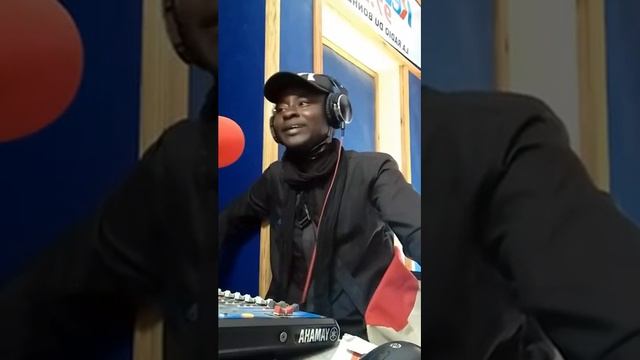 Lal bassang show du dimanche 12 février point de vue sur le déroulement du fond de développement d смотреть онлайн