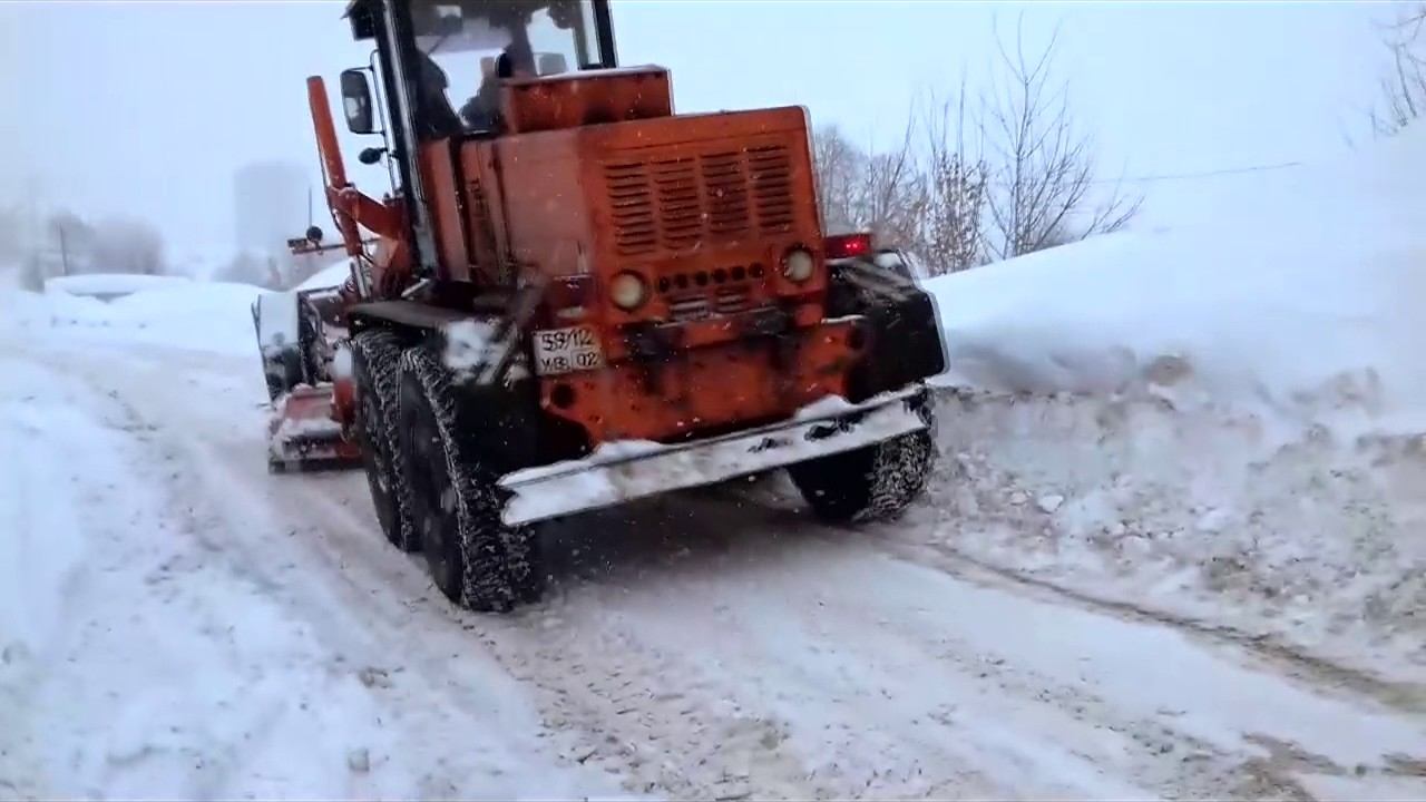 Работают грейдеры, Уфа смотреть онлайн