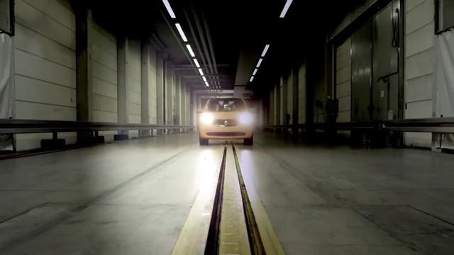 Краш тест Smart против Mercedes Benz S Class смотреть онлайн