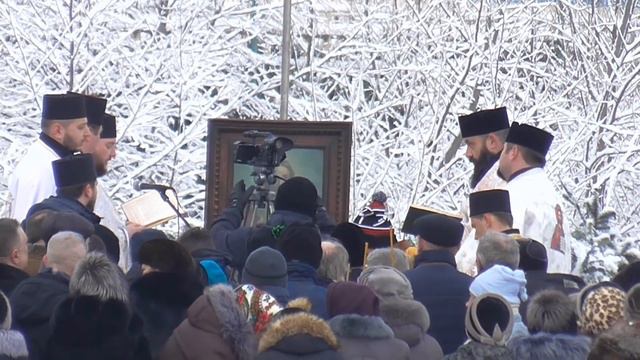 Водохреща на річці Бистриця Надвірна 2019 смотреть онлайн
