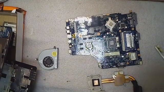 Разборка и техническое обслуживание ACER Aspire 7560