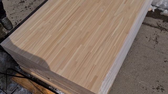 Мебельный щит из лиственницы категория А, сращенная ламель 40мм смотреть онлайн