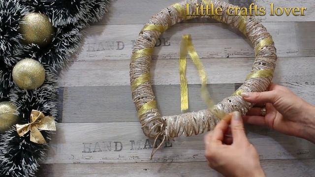 DIY Новогодний венок. Новогодние поделки своими руками. Зимние поделки в садик или школу. смотреть онлайн