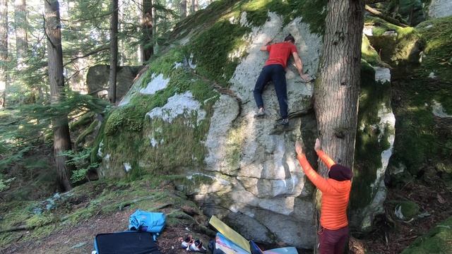 Squamish Bouldering - Old Git (V4) смотреть онлайн