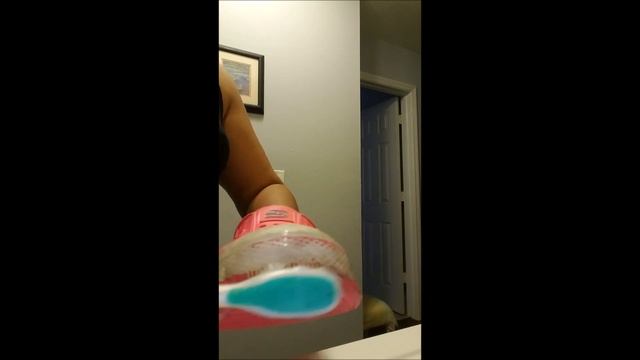 limpiando zapatos crocs смотреть онлайн