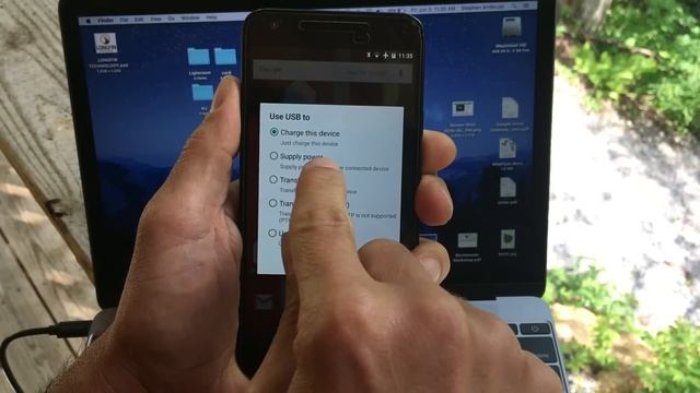 How To Charge Your Laptop Using Your Cell Phone. смотреть онлайн