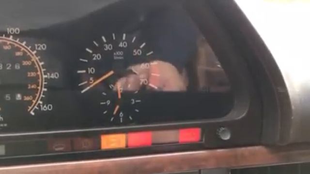 Mercedes 560SEL Hard Start Issue смотреть онлайн