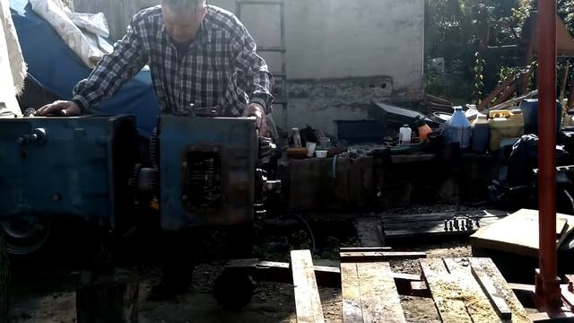 Ремонт коробки и гидробака, трактора МТЗ. смотреть онлайн