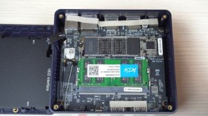САМЫЙ маленький ПК - Что внутри? Тесты и разборка Beelink Mini S Windows 11