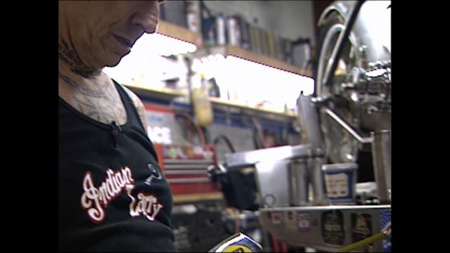 Indian Larry Raw Interview & Building "Chain of Mystery" for Biker Build-Off смотреть онлайн