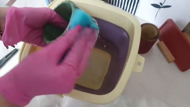 Обработка изделий из гипса. Финишное покрытие лаком / шлифовка