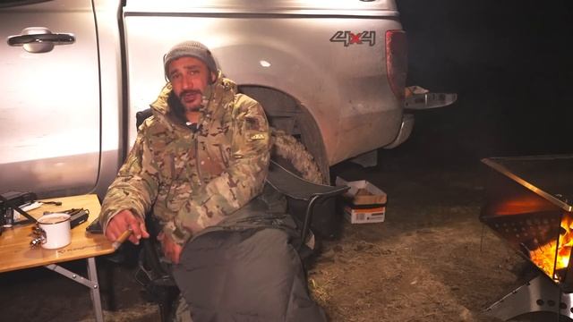 CAMPING in FREEZING Weather - TENT - Fire Pit - Dog смотреть онлайн