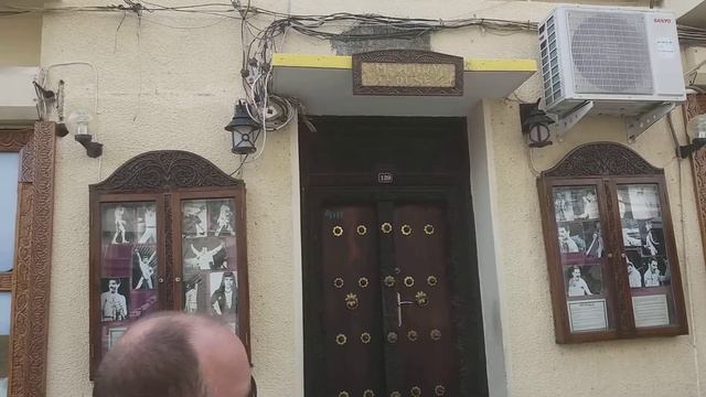Видео о доме Freddie Mercure, лидера Queen. Занзибар, Танзания. смотреть онлайн