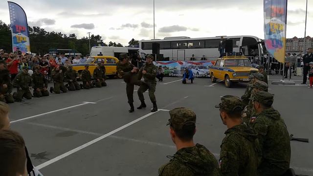 Вот такие в Тюмени бойцы) смотреть онлайн