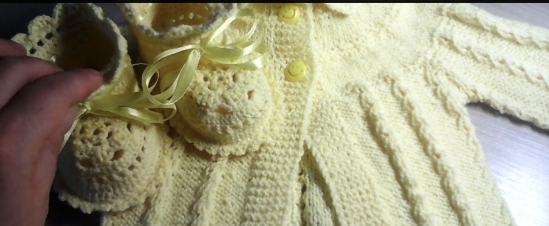 Детская кофточка спицами для новорожденной. 1 часть смотреть онлайн