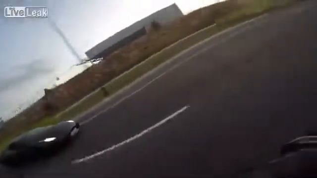 Lamborghini vs Ducati смотреть онлайн