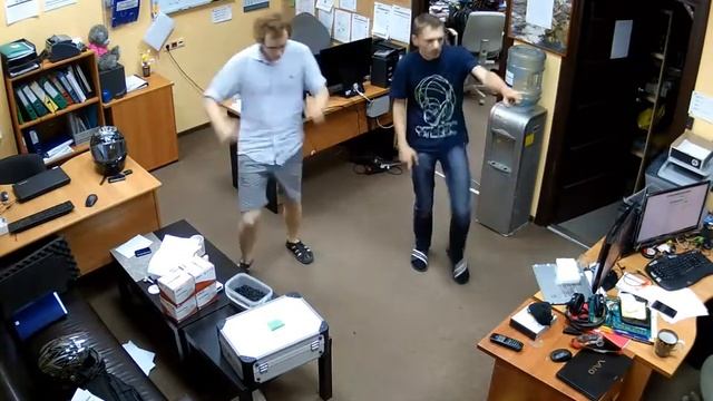 Видеонаблюдение в офисе смотреть онлайн