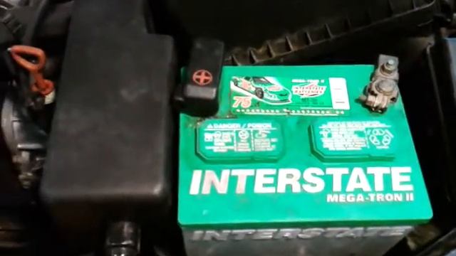 Remove the battery. 91-96 Toyota Camry XV10 2.2 Liter смотреть онлайн