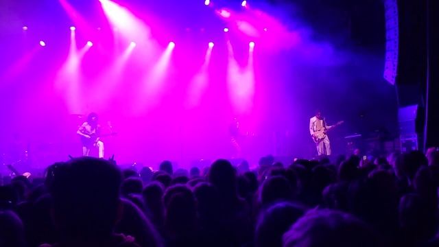 YONAKA - Clique [HD] Live @ Gasometer, Wien